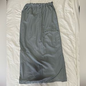 Grey cargo maxi skirt (PrettyLittleThing) size 4
